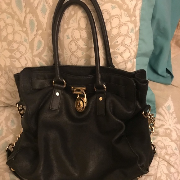 Michael Kors Handbags - Michael kors purse Michael Kors Handbags - Michael kors purse